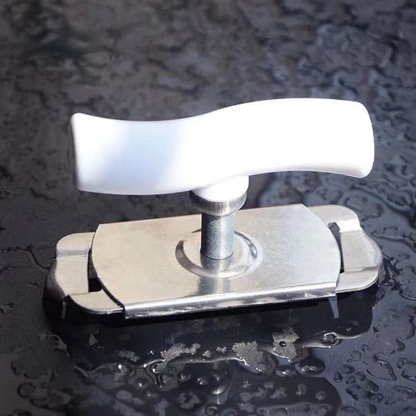 Easy bottle opener